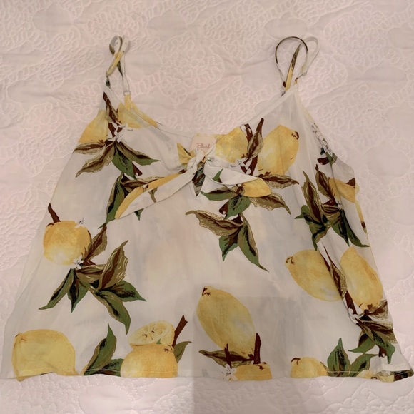 Lemon Print Cropped Tank - Picture 2 of 4